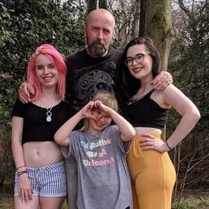 Meet your Posher, Hugh